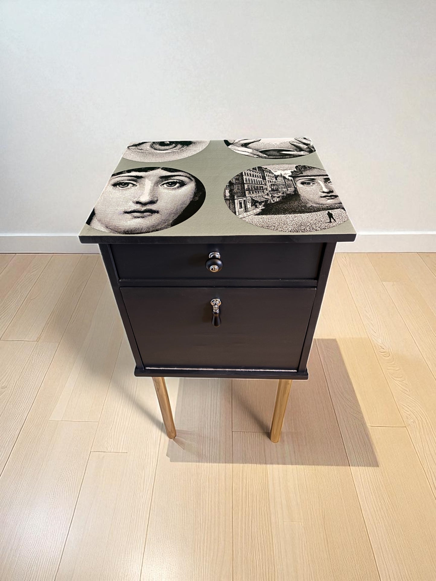 Vintage kastje met blad in Fornasetti Tema e Variazioni | The Vintage Vibe