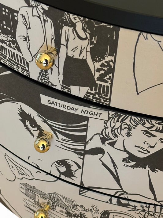 Vintage kastje bekleed met True Romance van Mini Moderns | The Vintage Vibe