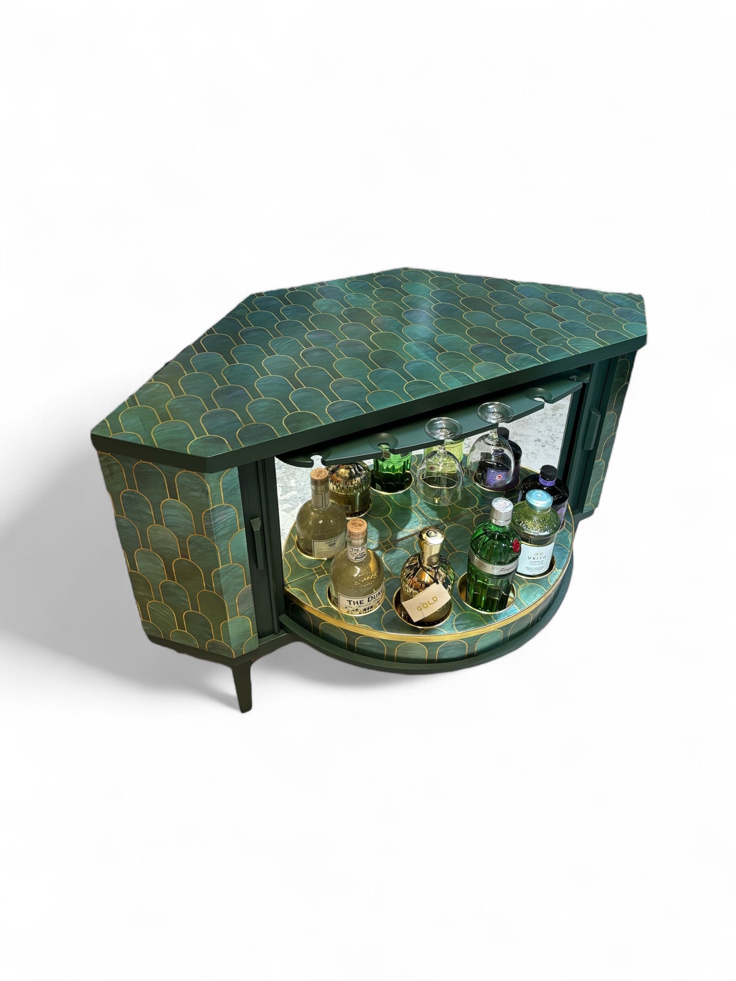 Mid Century draaibare barkast met Nizwa Jade van Bethan Gray | The Vintage Vibe