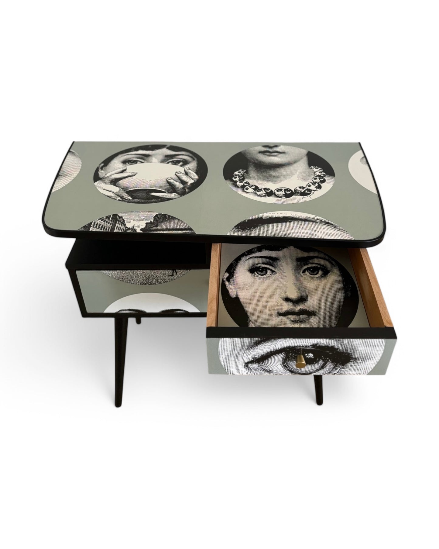 Vintage kastje met Fornasetti Tema e Variazioni | The Vintage Vibe