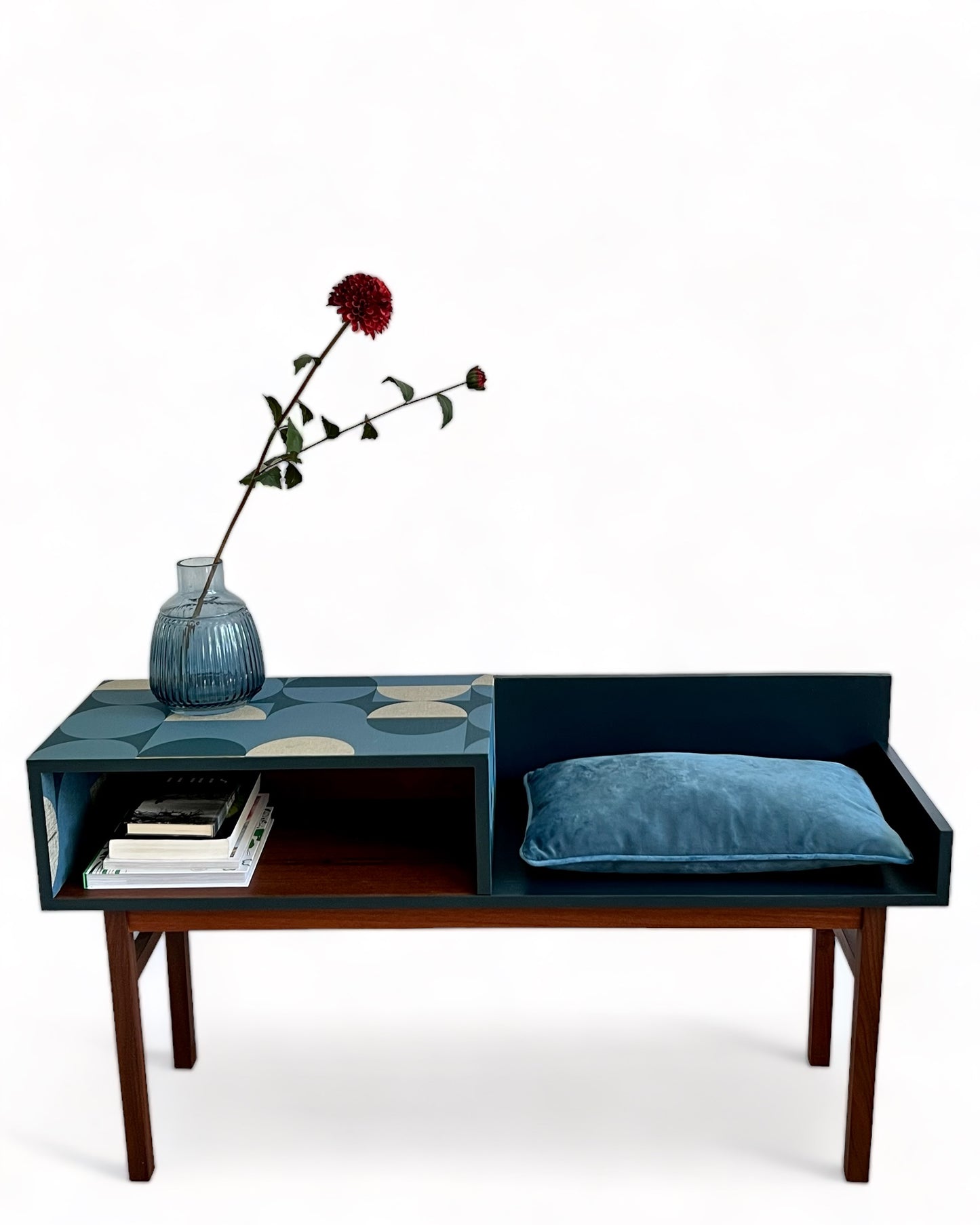 Vintage cabinet in dark turquoise and gold | The Vintage Vibe