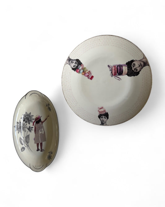 Vintage Wall Plate Oval Girl Pointing