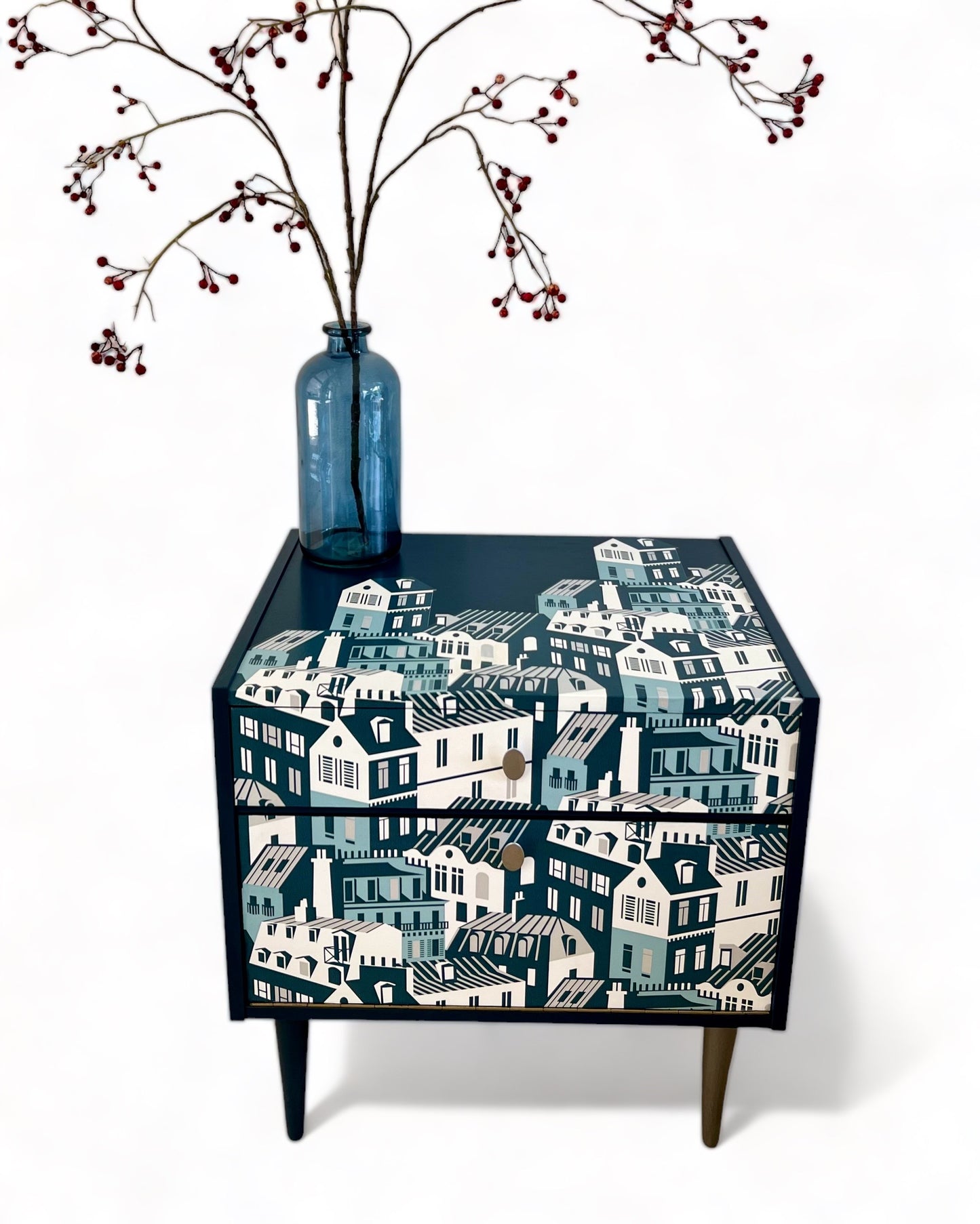Vintage kastje bekleed met Emma's Apartment van Mini Moderns | The Vintage Vibe