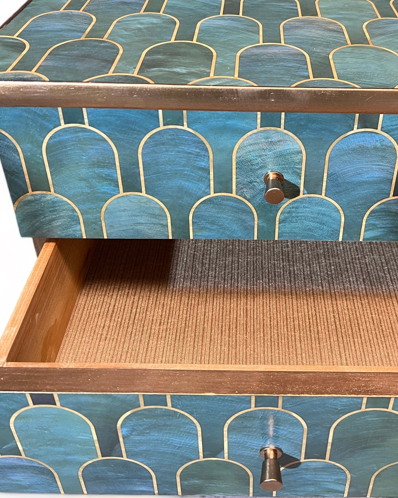 Vintage dressoir in Nizwa Jade van Bethan Gray | The Vintage Vibe