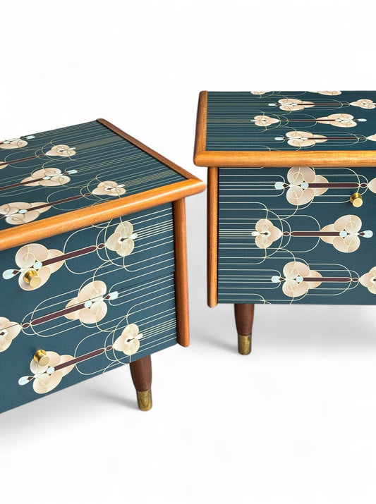 Vintage bedside tables covered with Art Deco print in gold with blue | The Vintage Vibe