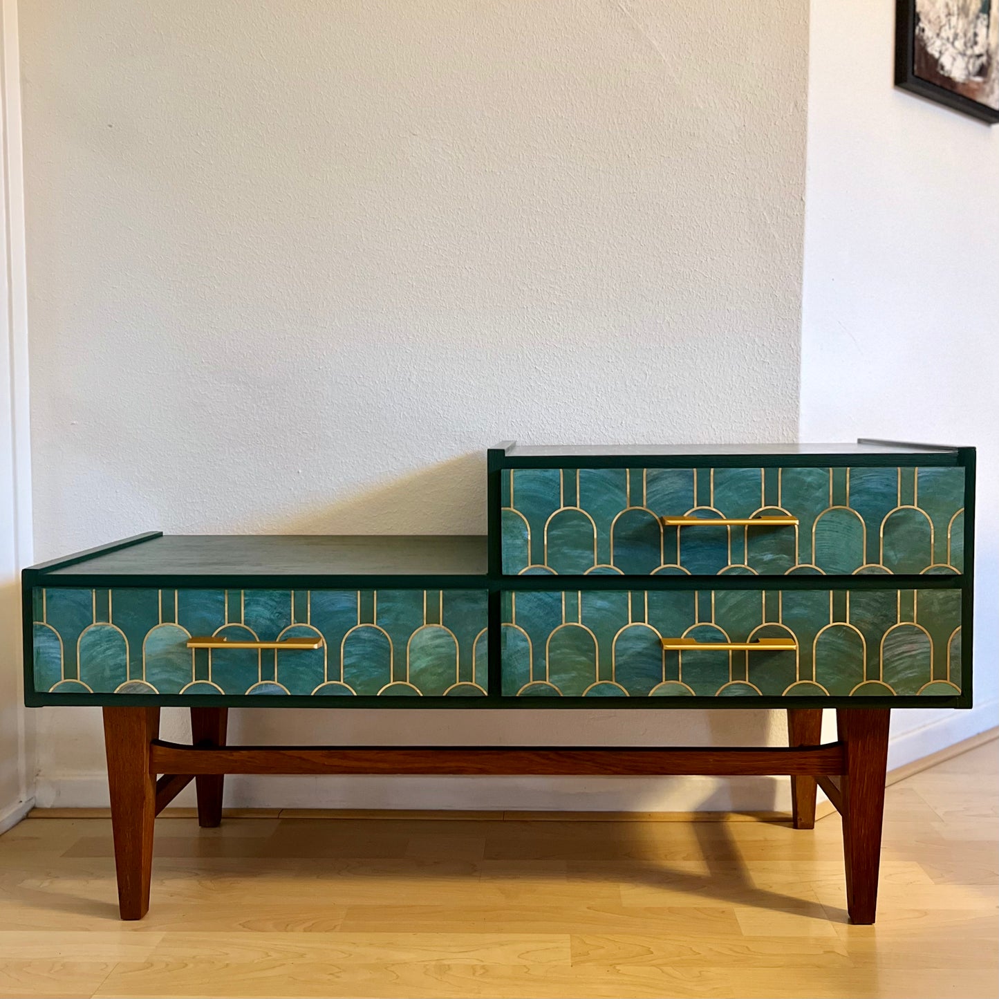 Vintage laag dressoir in Nizwa Jade van Bethan Gray | The Vintage Vibe