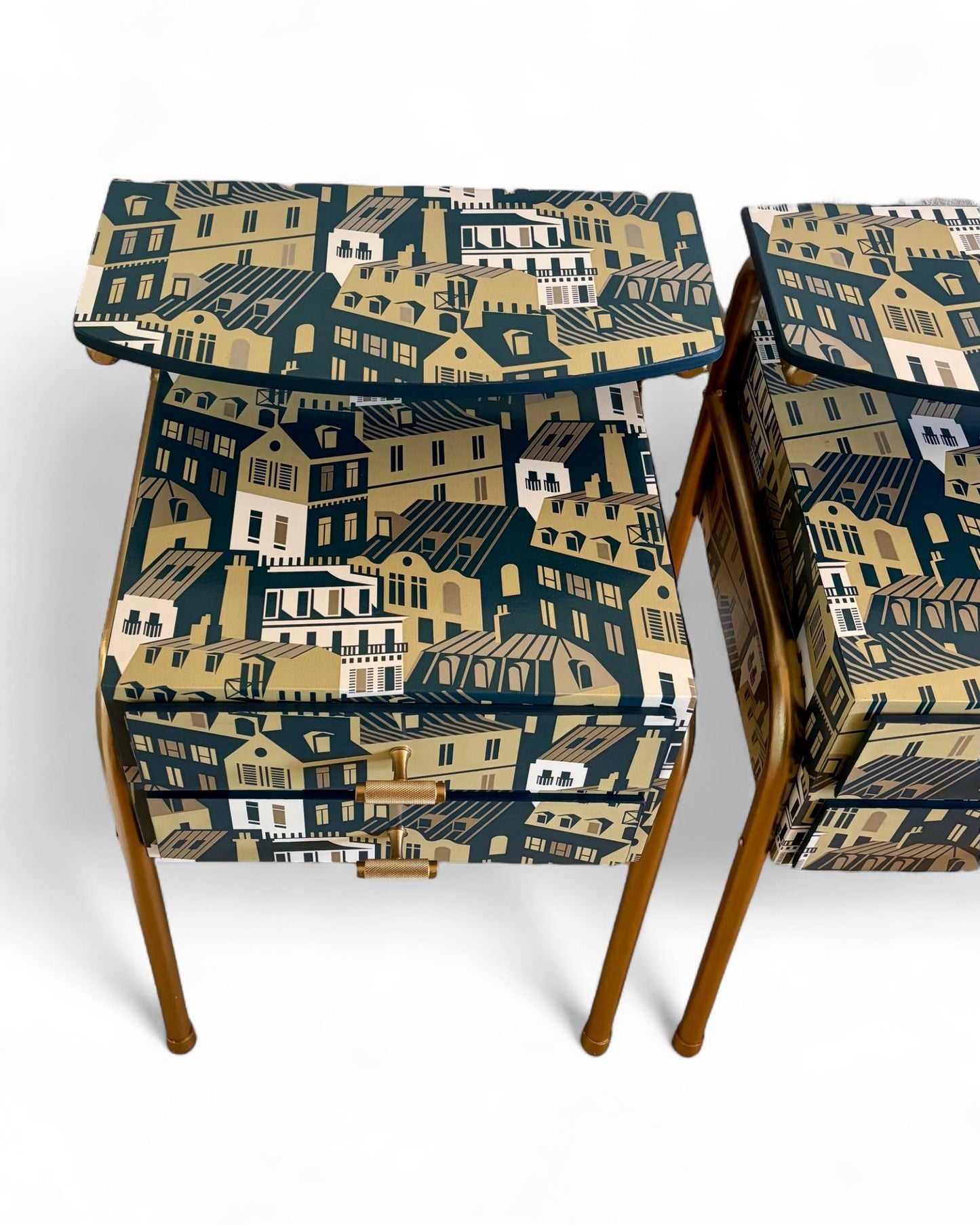 Vintage nachtkastjes bekleed met met Emma's Apartment van Mini Moderns | The Vintage Vibe