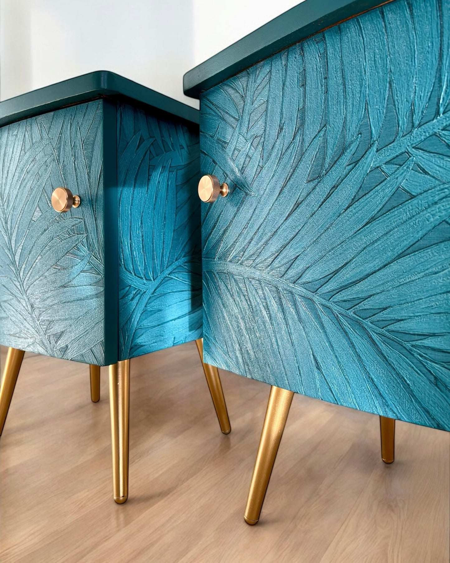 Vintage cabinets covered with the graceful leaves of the Sabal palm in relief | The Vintage Vibe