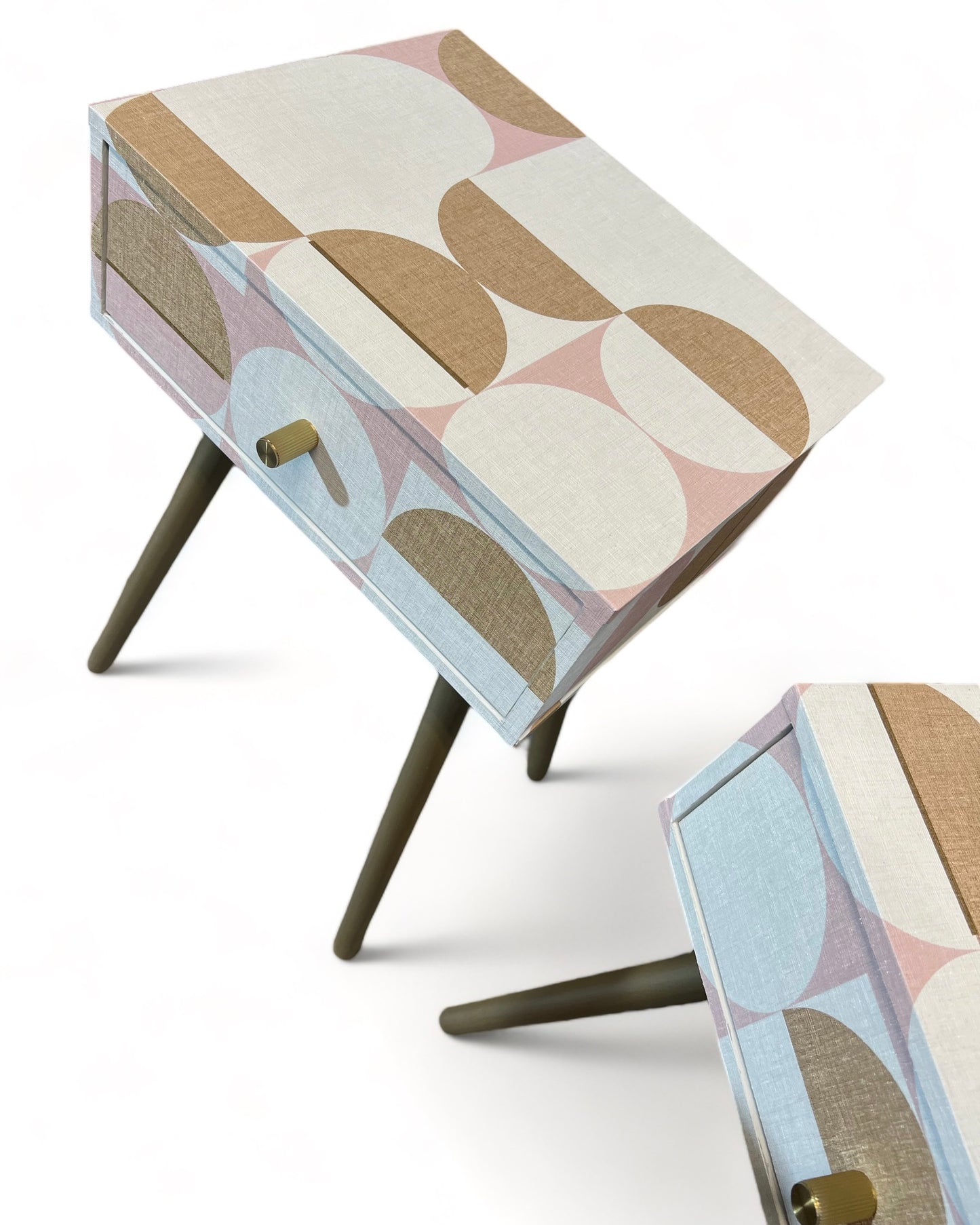 Vintage nachtkastjes in roze, wit en goud | The Vintage Vibe