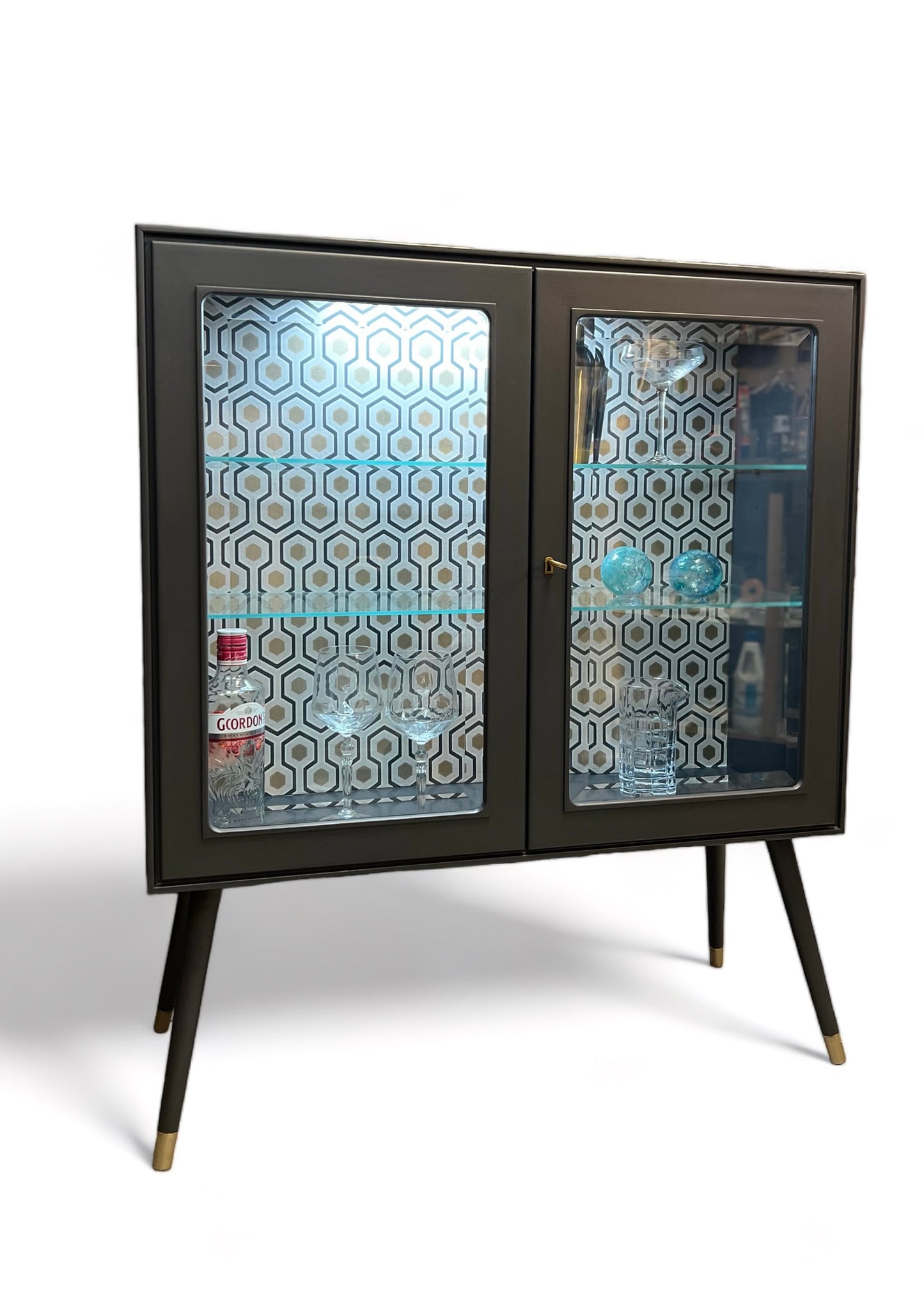 Mid Century Modern display cabinet in grey with gold | The Vintage Vibe