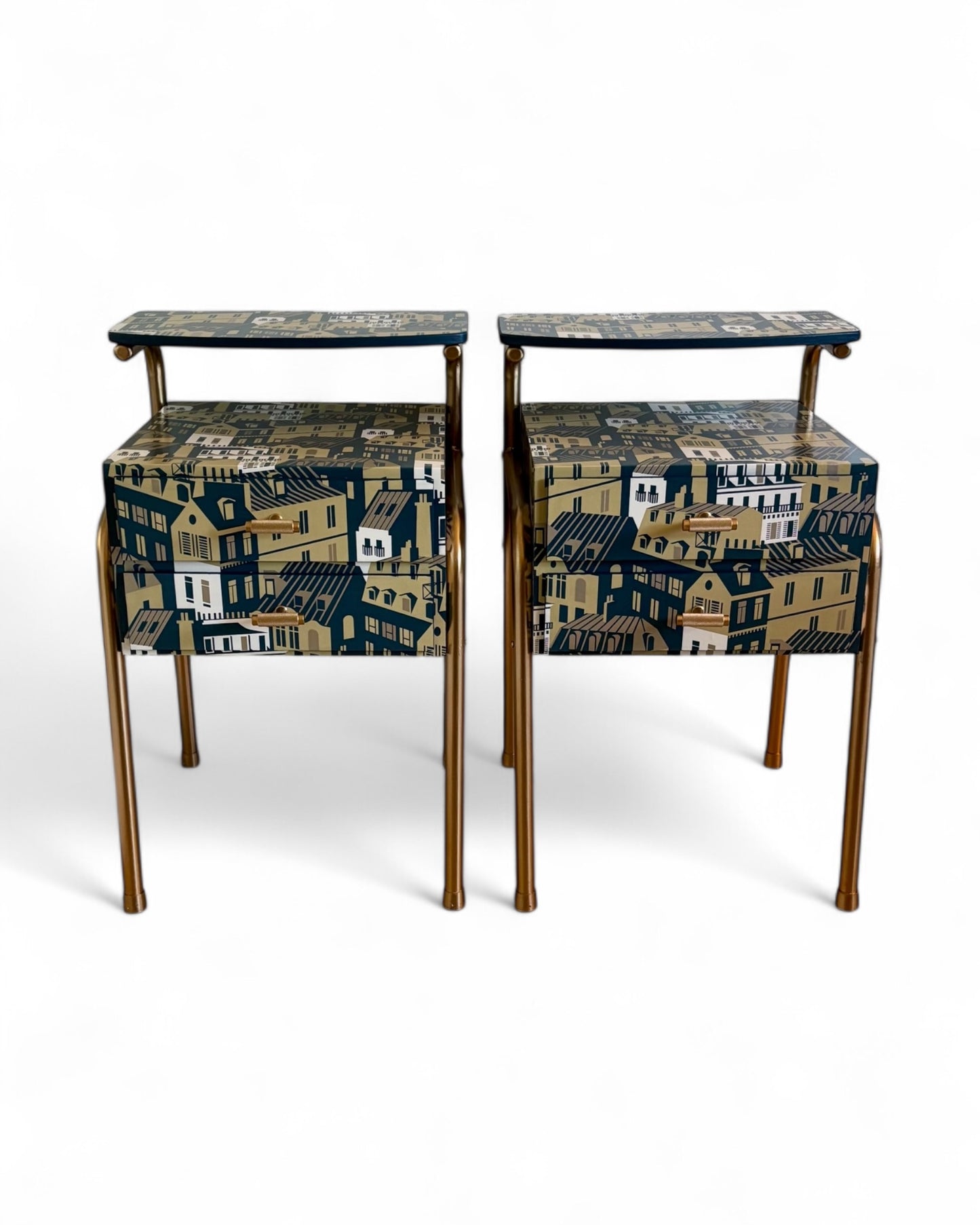 Vintage nachtkastjes bekleed met met Emma's Apartment van Mini Moderns | The Vintage Vibe