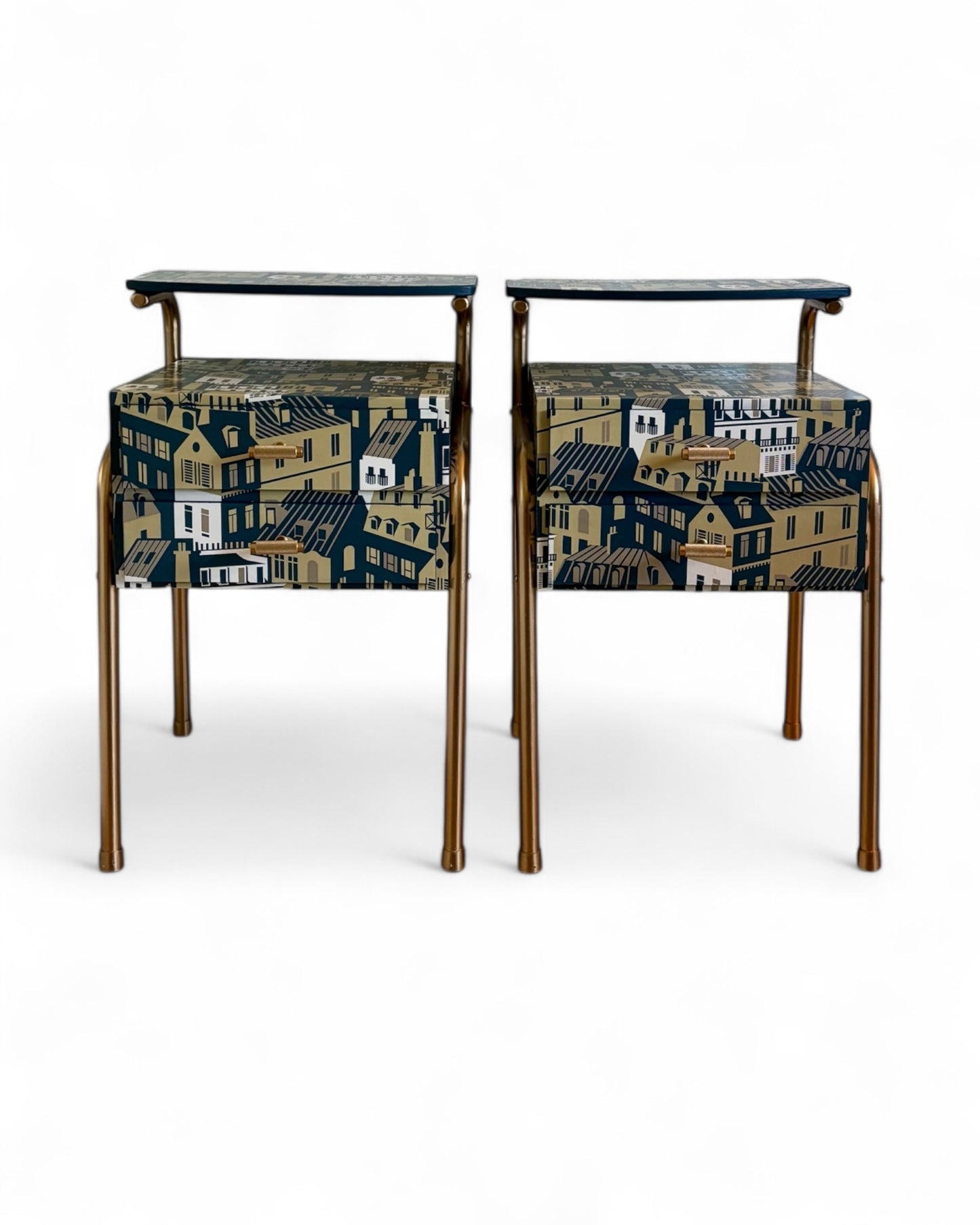 Vintage nachtkastjes bekleed met met Emma's Apartment van Mini Moderns | The Vintage Vibe