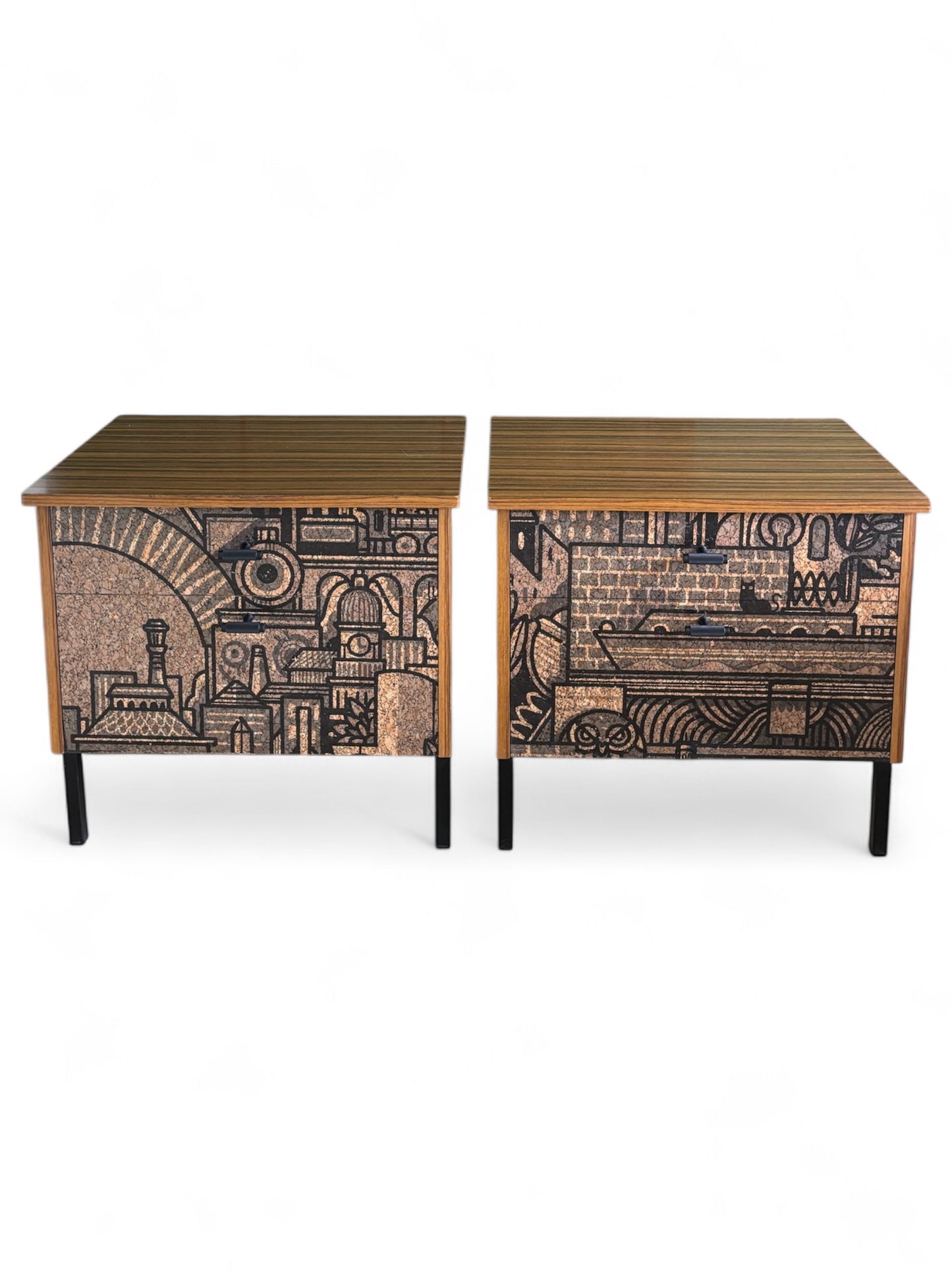Vintage nachtkastjes bekleed met ‘Hit the North’ kurkprint | The Vintage Vibe