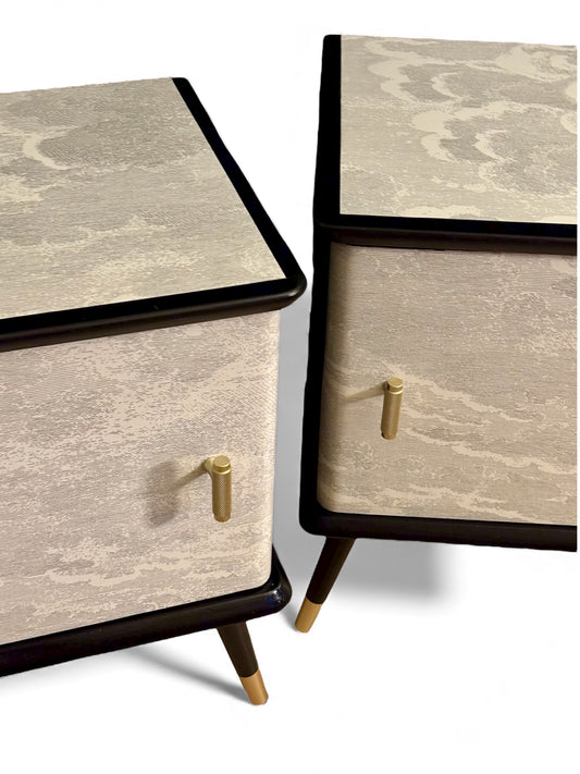 Vintage nachtkastjes met Fornasetti Nuvolette | The Vintage Vibe