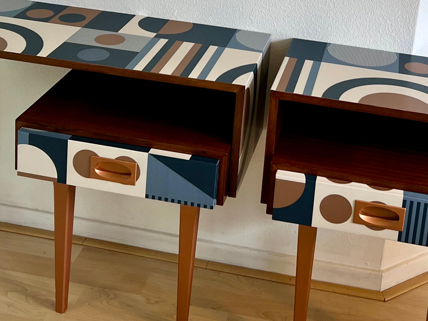 Vintage retro kastjes van hout met een prachtig blad met een gave geometrische print | The Vintage Vibe