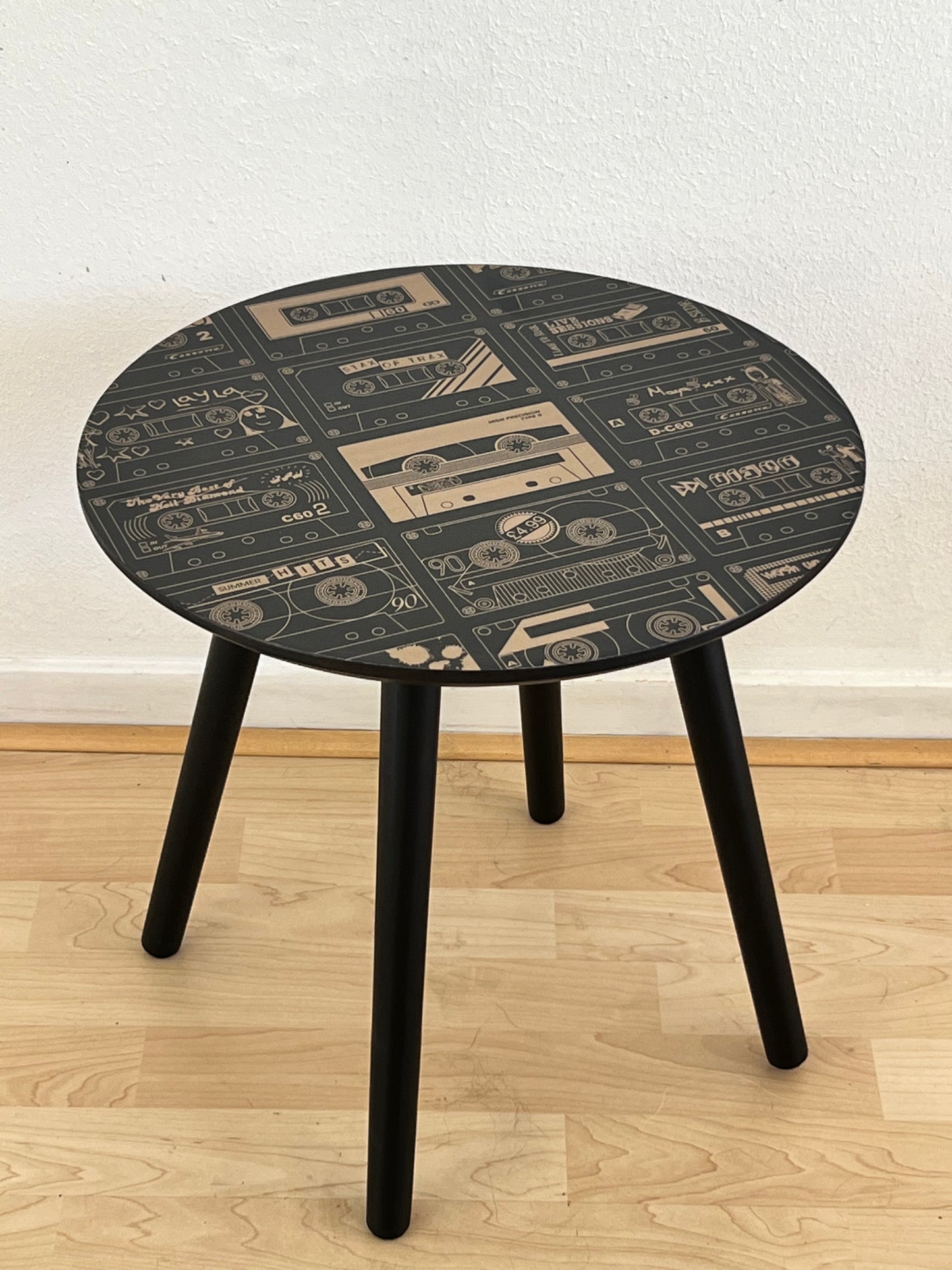 Bijzettafel in verschillende unieke printen | The Vintage Vibe