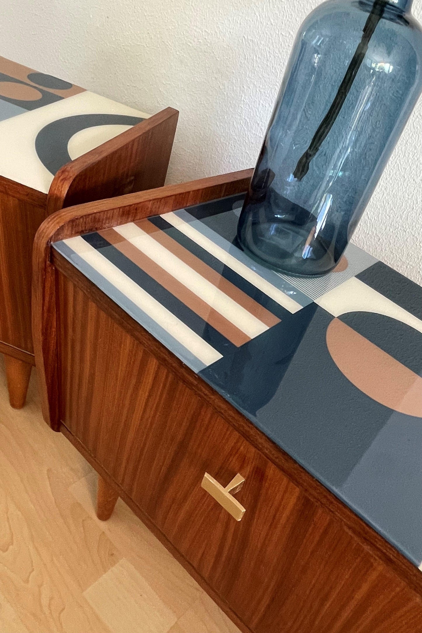 Vintage retro kastjes van hout met een prachtig blad met een gave geometrische print | The Vintage Vibe