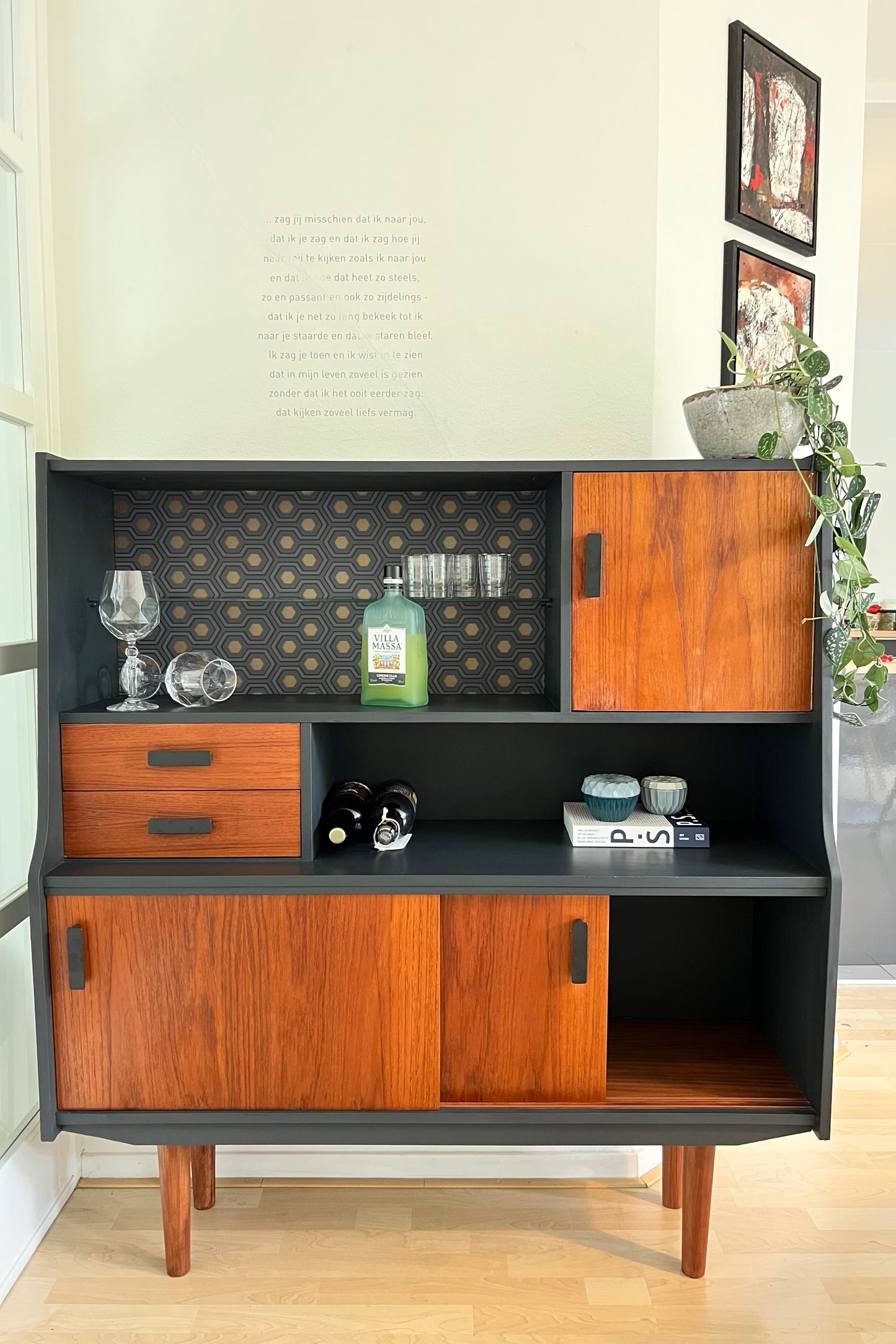 Vintage teak highboard in beautiful condition, stylish and spacious | The Vintage Vibe