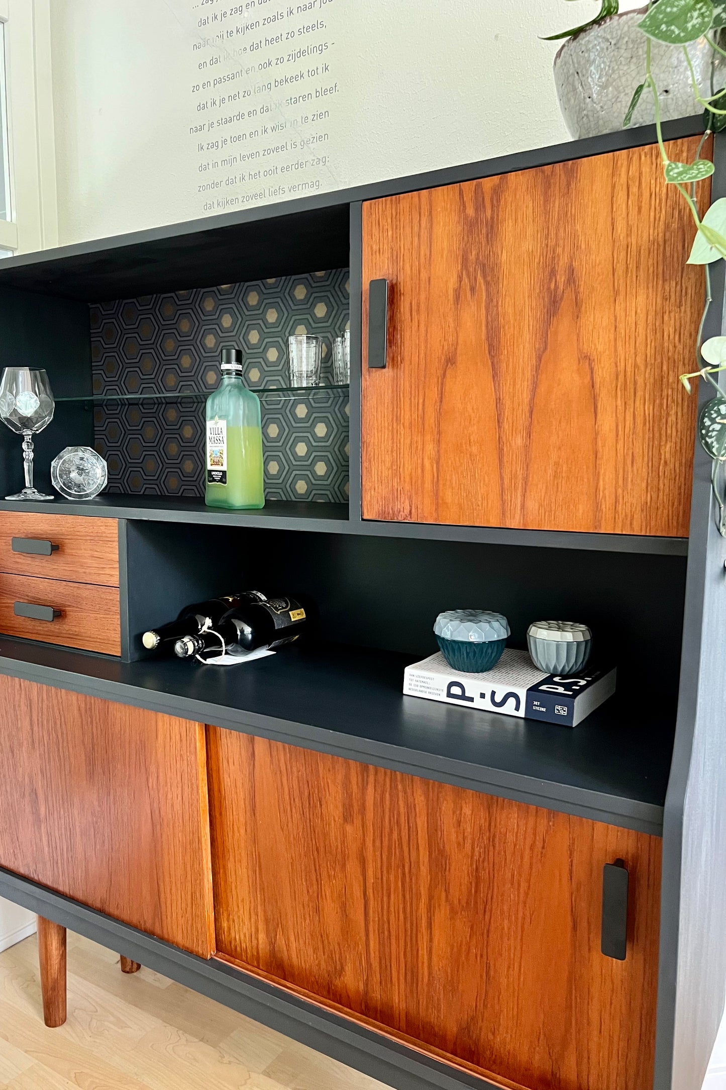 Vintage retro highboard | The Vintage Vibe