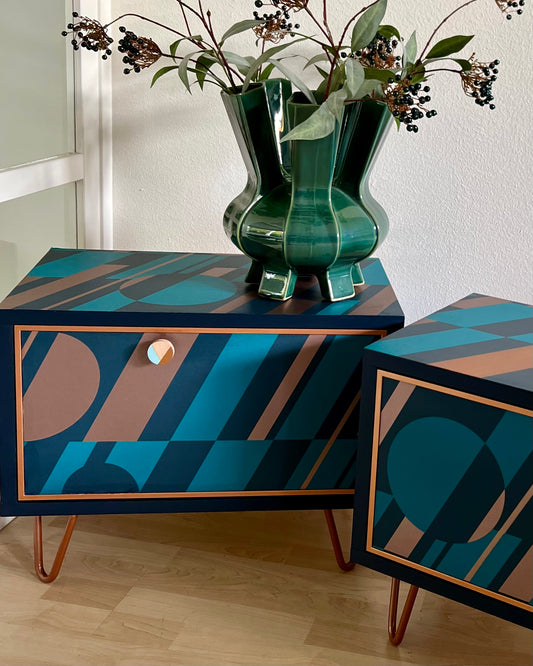 Vintage bedside tables in blue and copper with cool geometric print | The Vintage Vibe