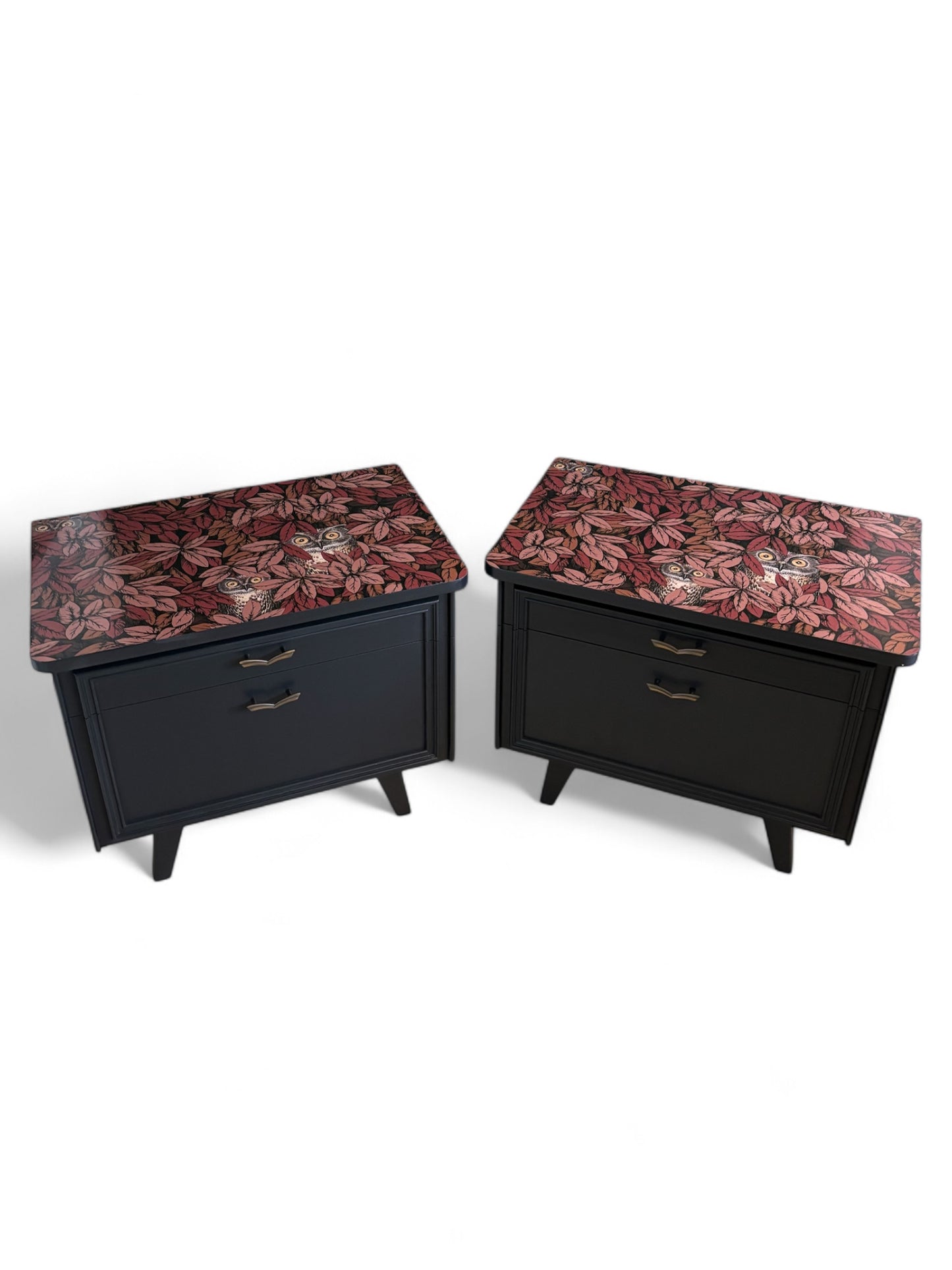 Vintage nachtkastjes met Fornasetti Foglie e Civette | The Vintage Vibe