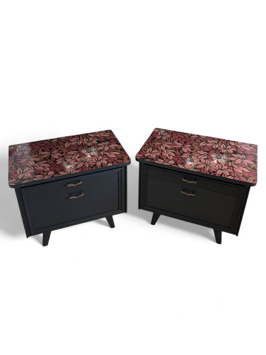 Vintage nachtkastjes met Fornasetti Foglie e Civette | The Vintage Vibe