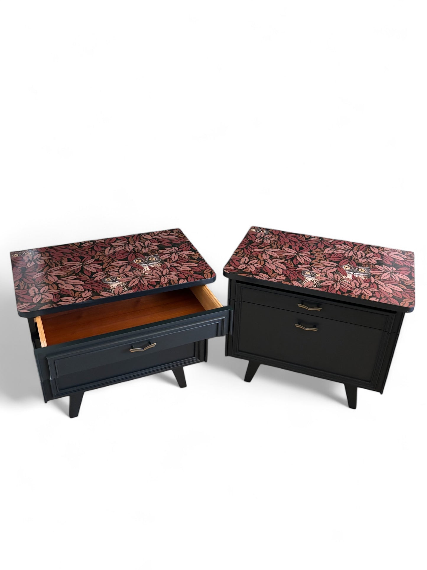 Vintage nachtkastjes met Fornasetti Foglie e Civette | The Vintage Vibe