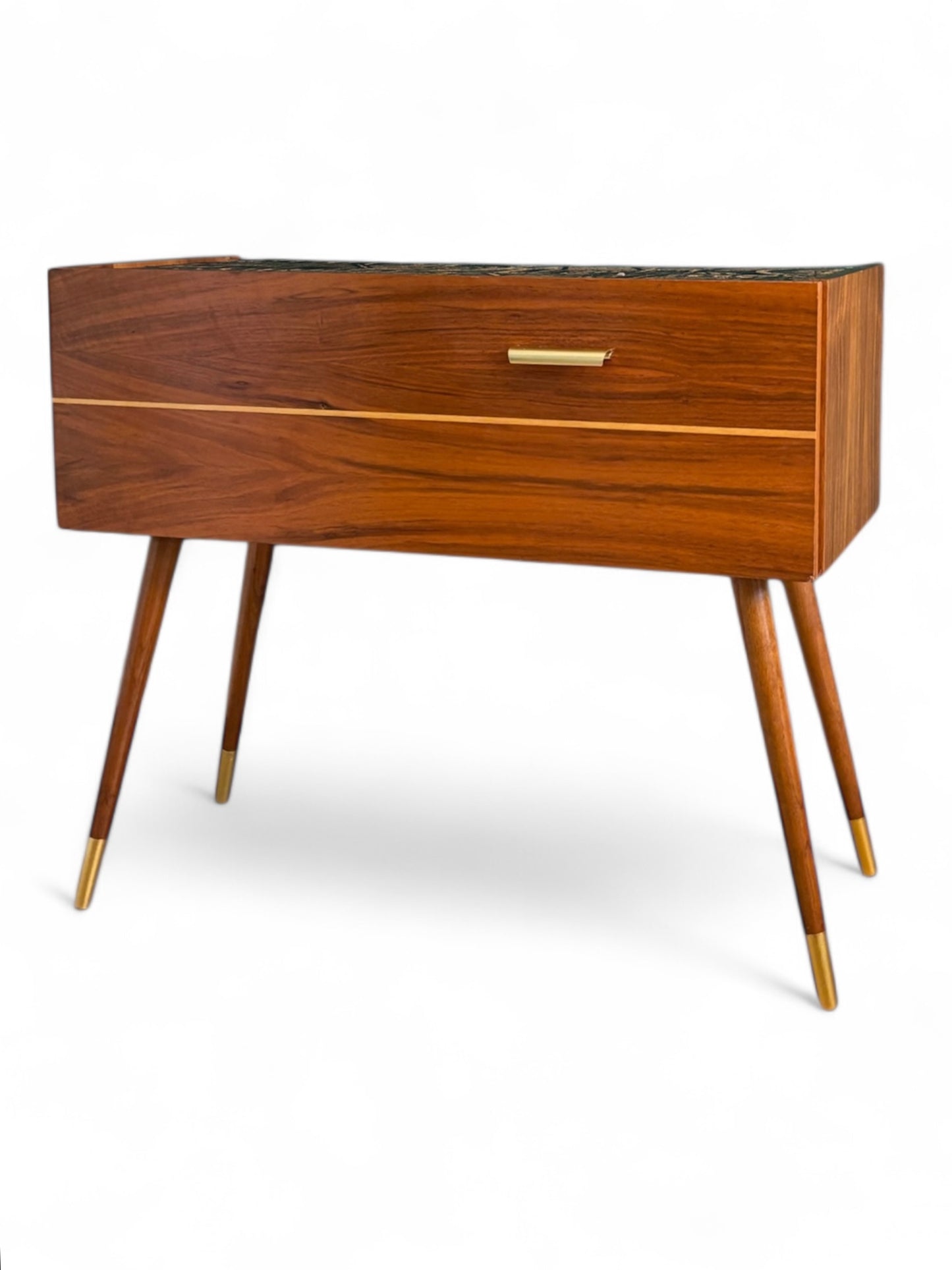 Mid Century dressoir met ‘Hit the North’ kurkprint | The Vintage Vibe