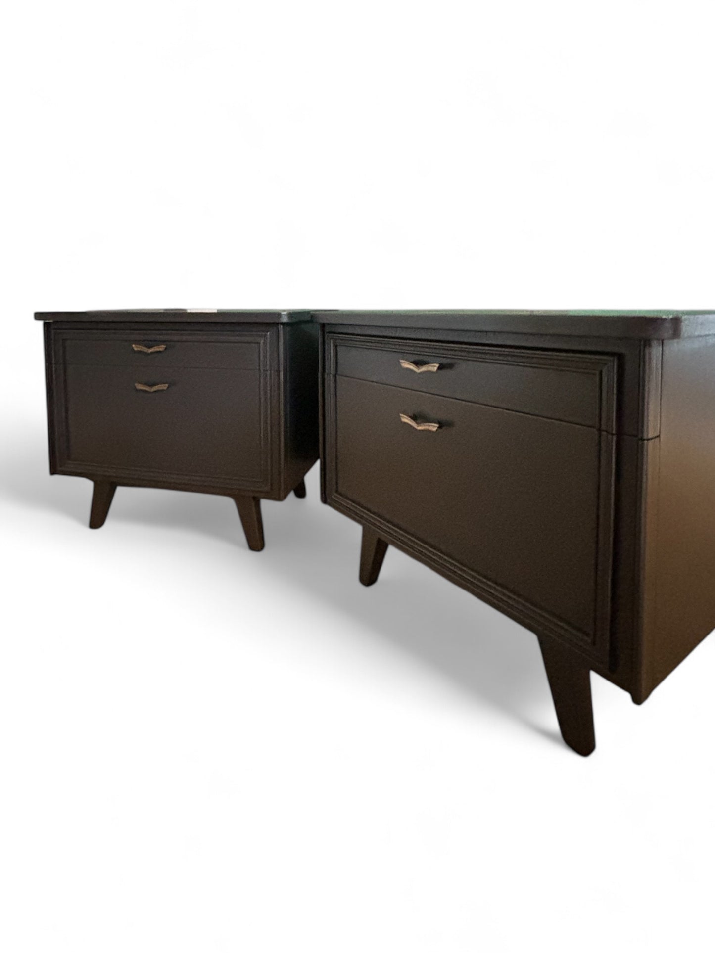 Vintage nachtkastjes met Fornasetti Foglie e Civette | The Vintage Vibe