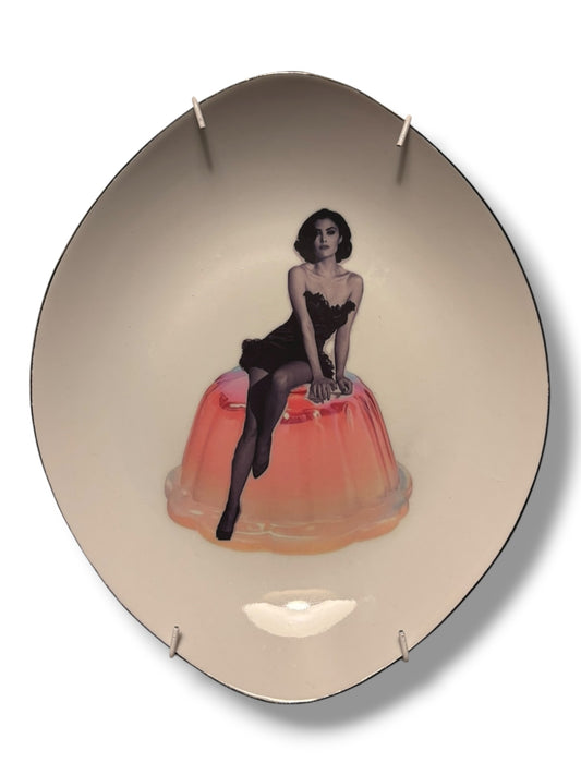 Vintage Wandbord Ovaal ‘Dame op Pudding’