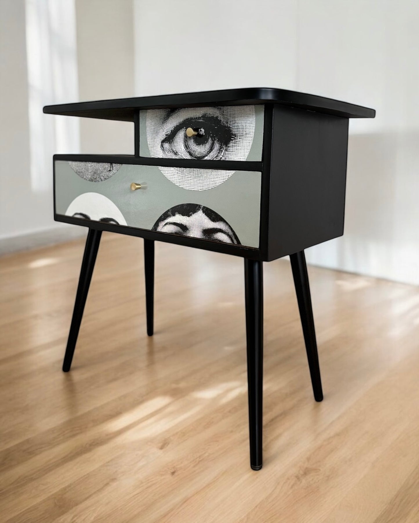 Vintage kastje met Fornasetti Tema e Variazioni | The Vintage Vibe