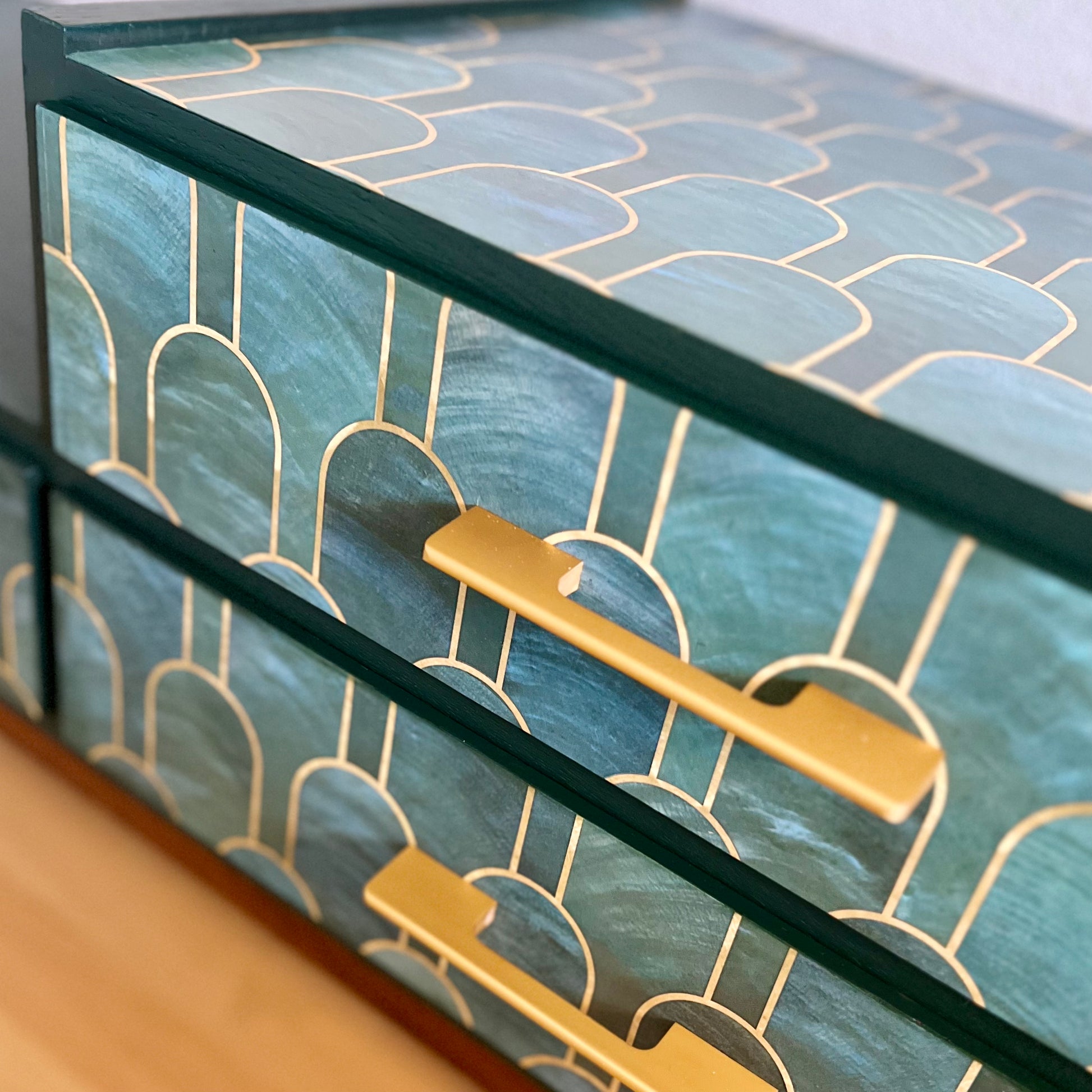Vintage laag dressoir in Nizwa Jade van Bethan Gray | The Vintage Vibe