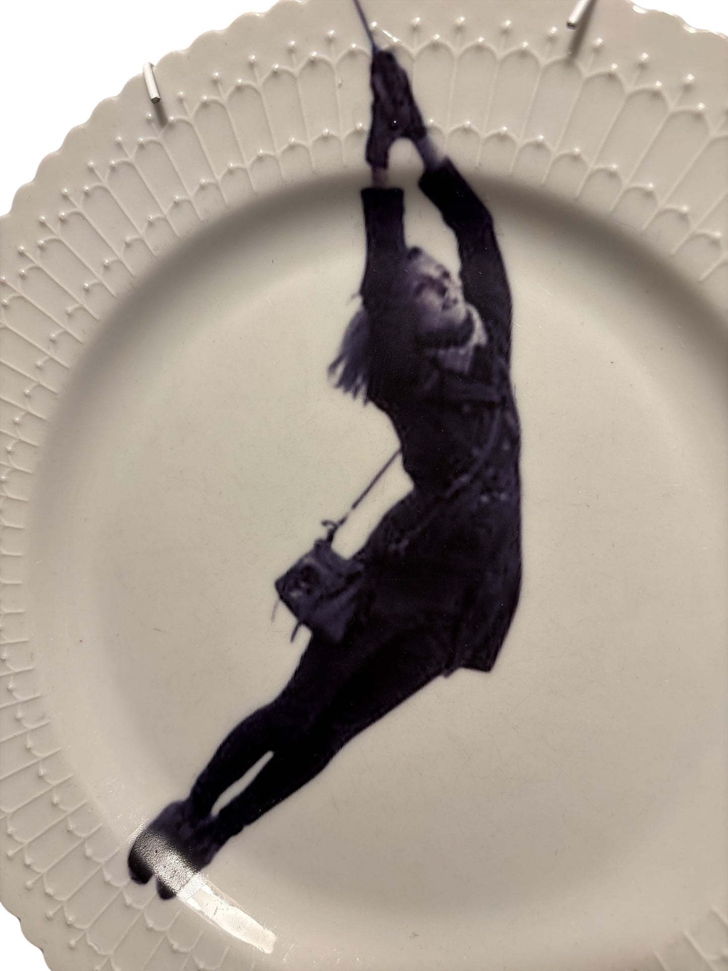 Vintage Wandbord Vrouw met Paraplu | The Vintage Vibe