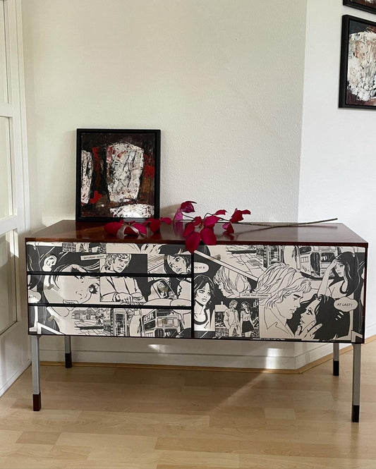 Vintage dressoir Mid-Century met een pop-art print | The Vintage Vibe